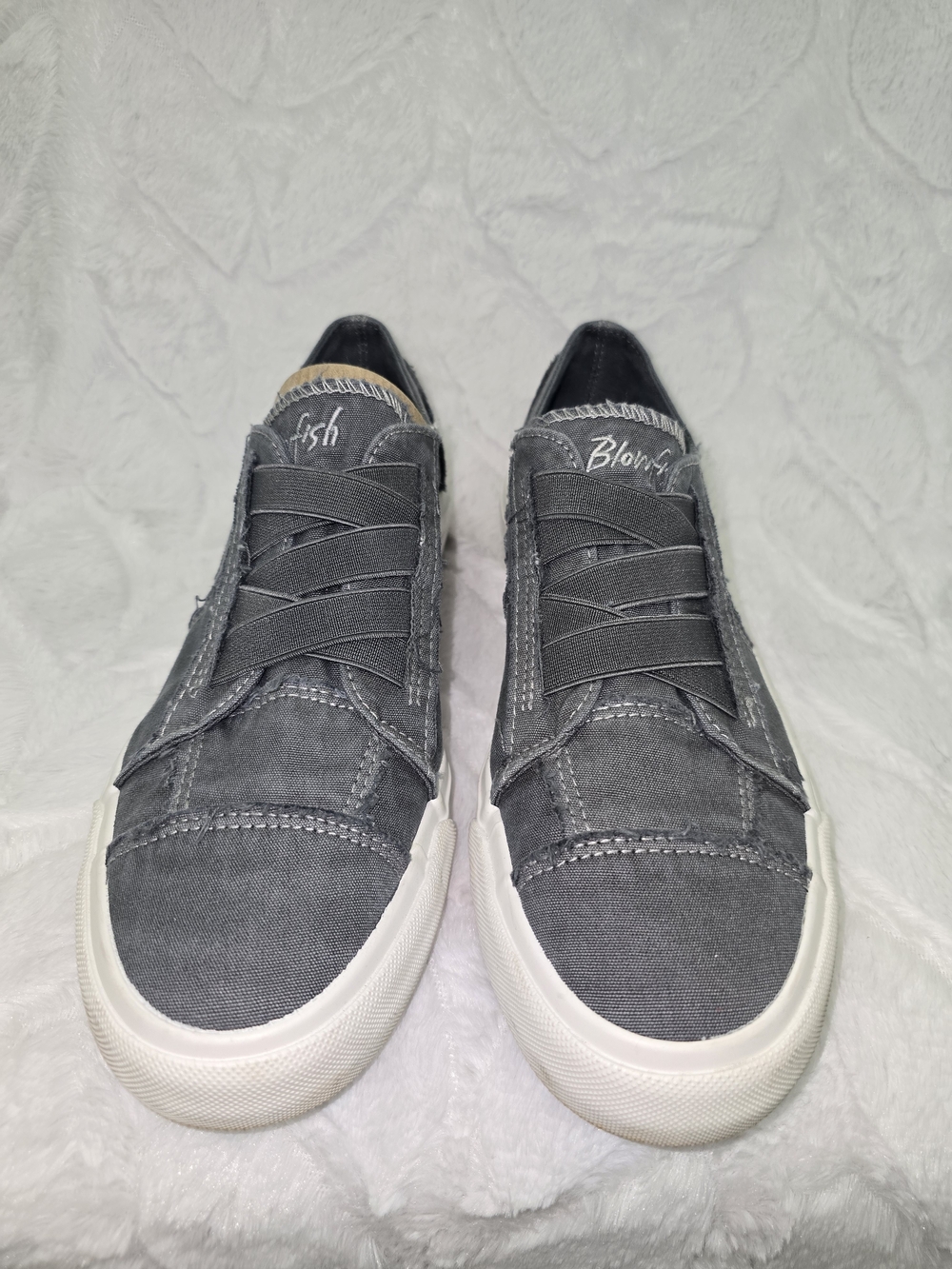Blowfish Women's Charcoal Canvas Slip-On Sneakers with White Sole Size 10M